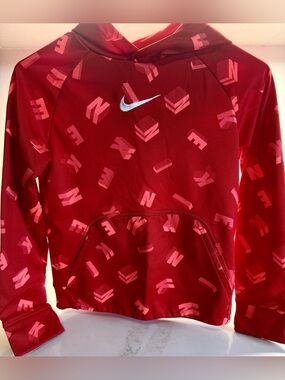 Nike Therma-FIT Red Graphic Hoodie Boys Medium M